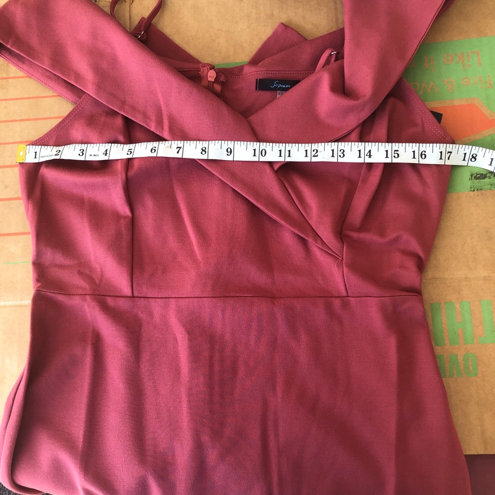 NWT Soprano Cold Shoulder Stretch Dress - Picture 6 of 8